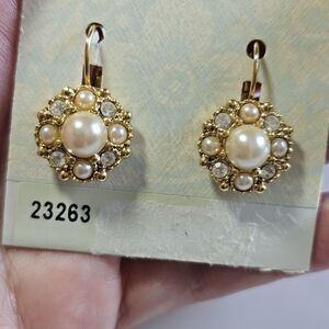 1928 Gold Tone Faux Pearl And Rhinestone Dangling Earrings Nwt